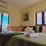 Ocean View Villa *