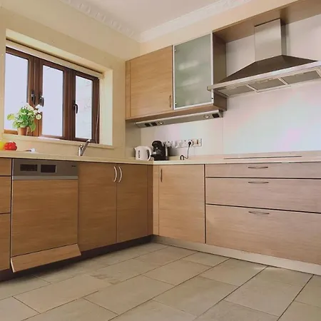 Ocean View * Paralímni