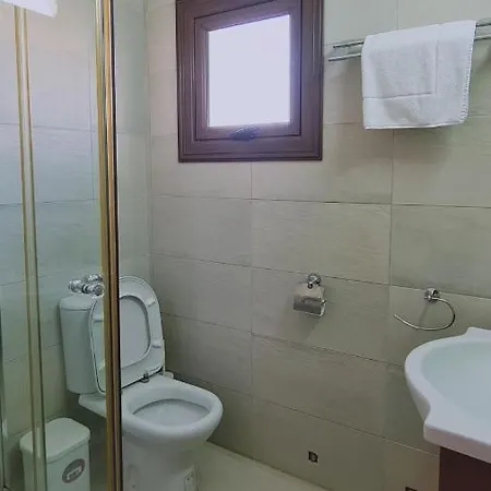 Ocean View * Paralímni